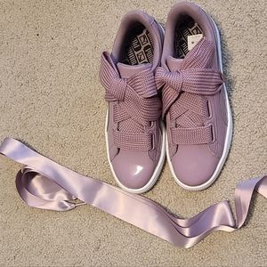NEW PUMA Basket Heart Elderberry Patent Sneakers Sz 8